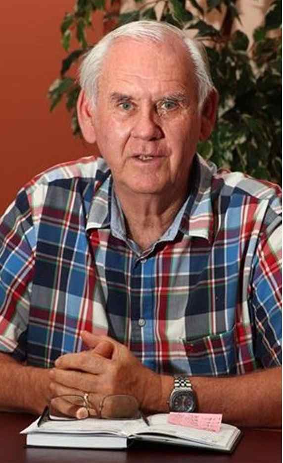 Dr Pieter KRUGER